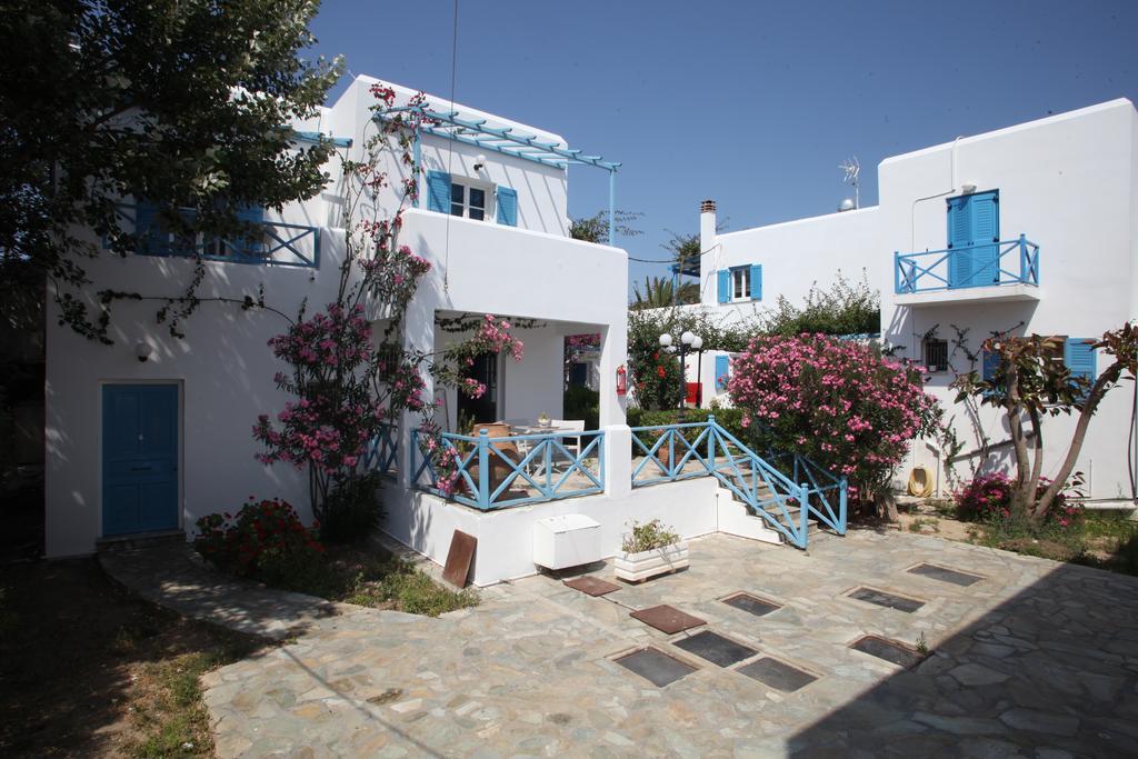 Hotel Blue Sky à Galissas Extérieur photo